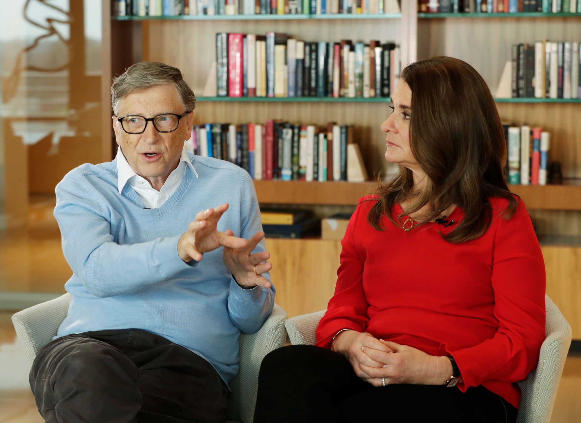 In this Feb. 1, 2018, file photo, Microsoft co-founder Bill Gates and his wife Melinda take part in an AP interview in Kirkland, Wash - Sputnik International, 1920, 07.09.2021