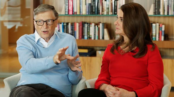 In this 1 February 2018, file photo, Microsoft co-founder Bill Gates and his wife Melinda take part in an AP interview in Kirkland, Washington - Sputnik International