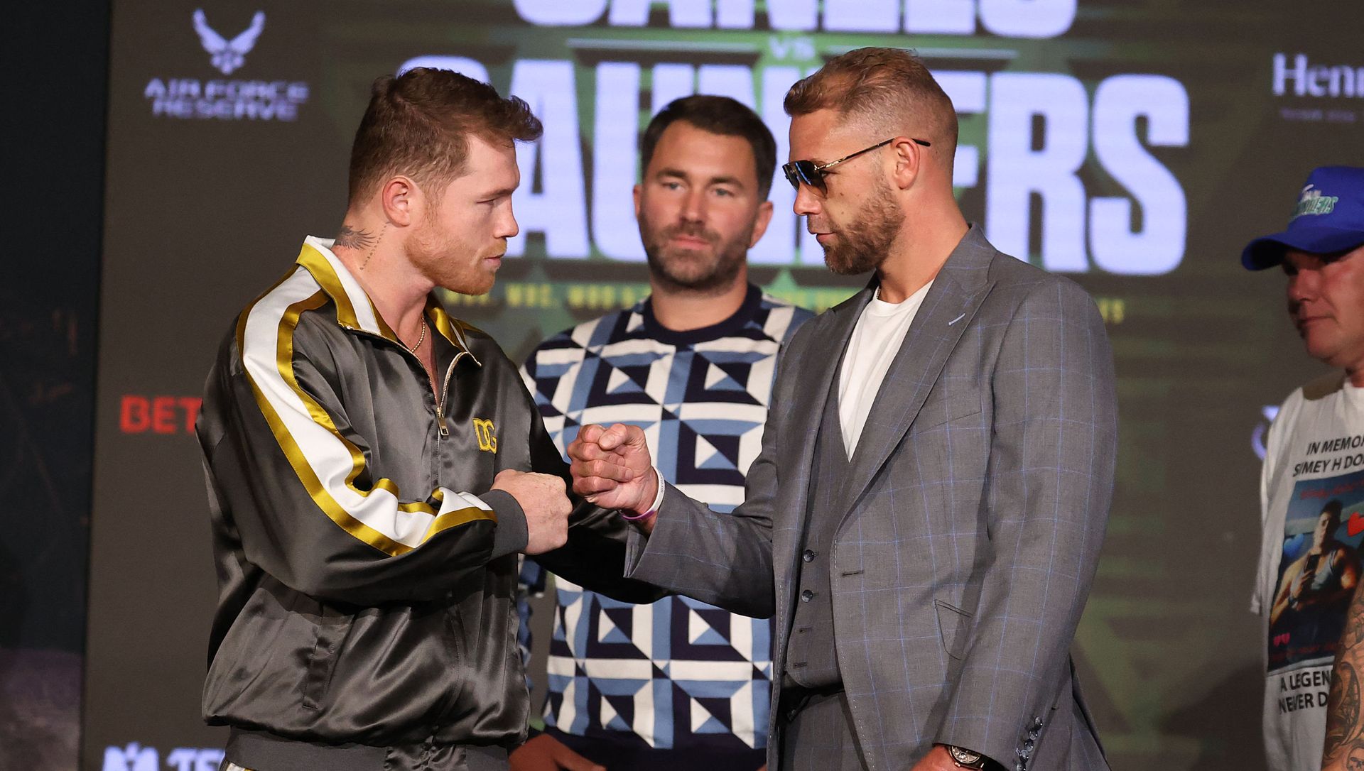 Saul Canelo Alvarez and Billy Joe Saunders come face to face in advance of their 7 May 2021 fight Saul Canelo Alvarez and Billy Joe Saunders come face to face in advance of their 7 May 2021 fight - Sputnik International, 1920, 07.05.2021