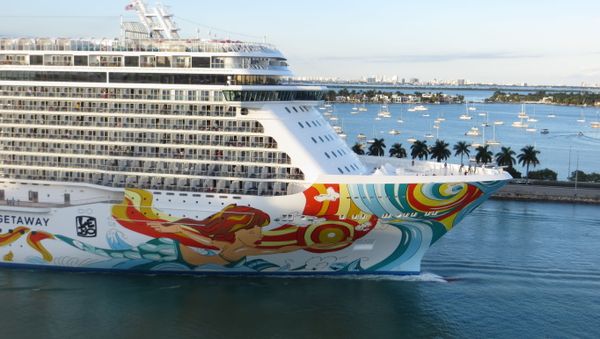 Norwegian Getaway cruise ship sailing out of Port Miami, Florida - Sputnik International