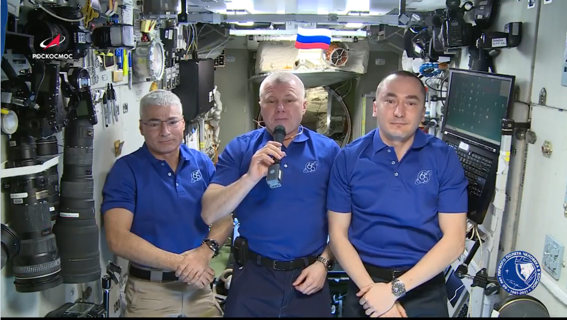 A screenshot from a video address by the ISS crew congratulating all for the 76th anniversary of the victory in World War II. A screenshot from a video address by the ISS crew congratulating all for the 76th anniversary of the victory in World War II. - Sputnik International, 1920, 08.05.2021