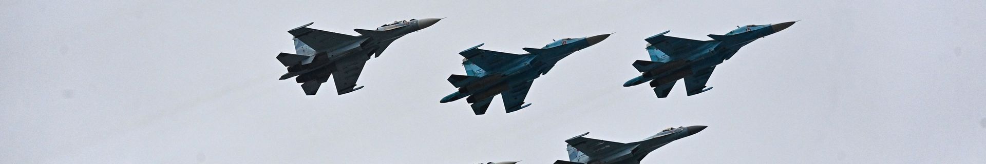 SU-30SM, SU-35S, and SU-34 flying in formation - Sputnik International, 1920