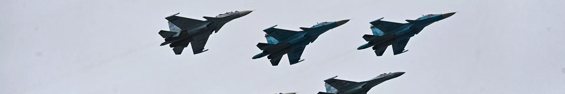 SU-30SM, SU-35S, and SU-34 flying in formation - Sputnik International, 1920
