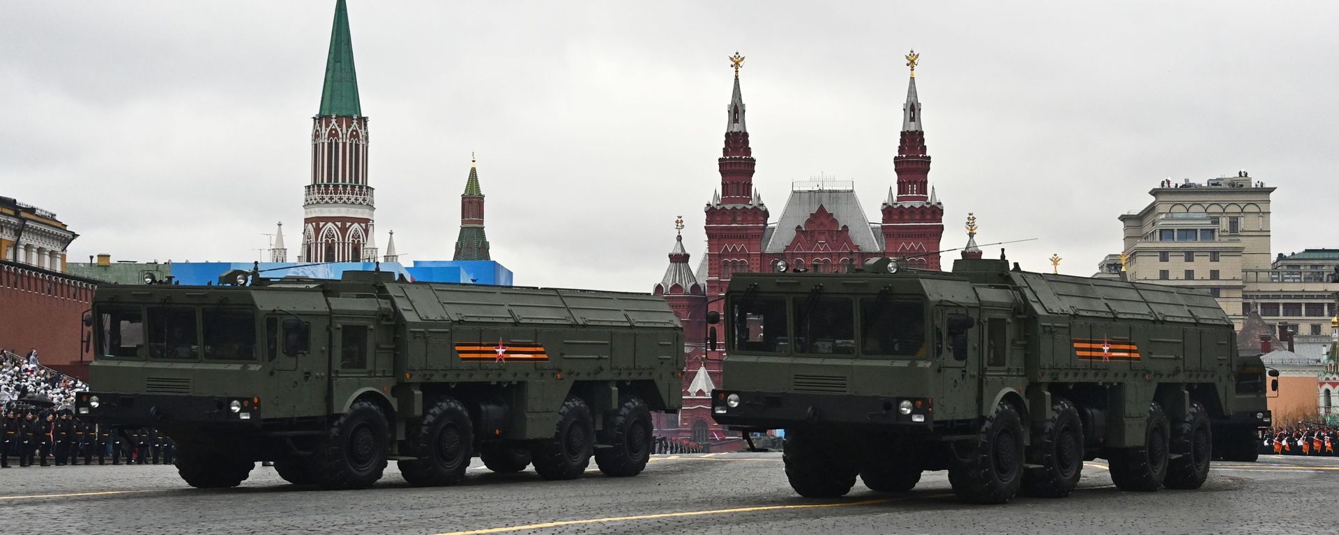 Iskander-M tactical missile systems belonging to the 12th Guards Rocket Brigade at 9 May parade on Red Square - Sputnik International, 1920, 09.04.2023