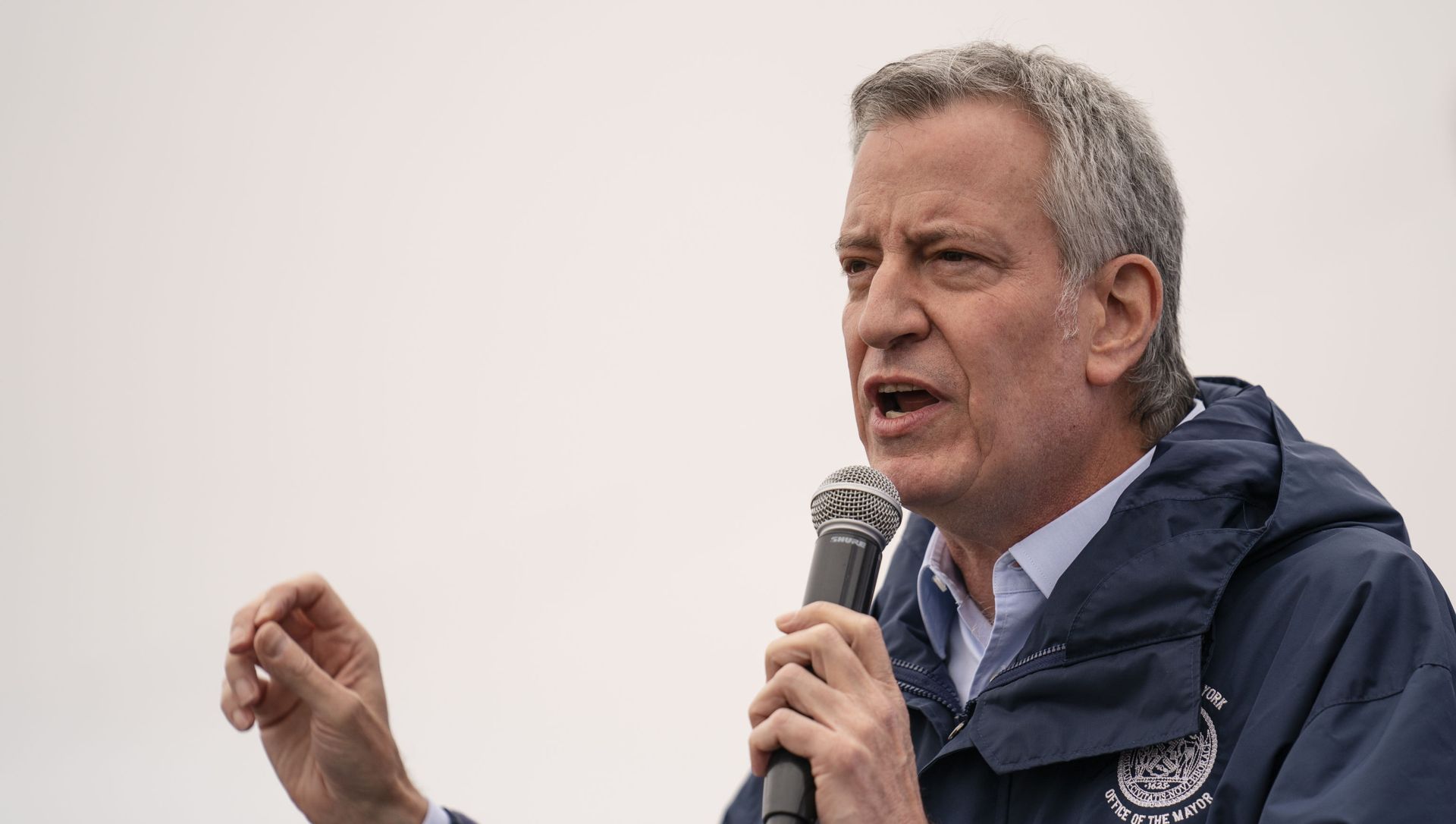 New York City Mayor Bill de Blasio speaks before the ribbon cutting and seasonal opening of the Coney Island amusement park area, Friday, April 9, 2021, in the Brooklyn borough of New York. New York City Mayor Bill de Blasio speaks before the ribbon cutting and seasonal opening of the Coney Island amusement park area, Friday, April 9, 2021, in the Brooklyn borough of New York. - Sputnik International, 1920, 10.05.2021