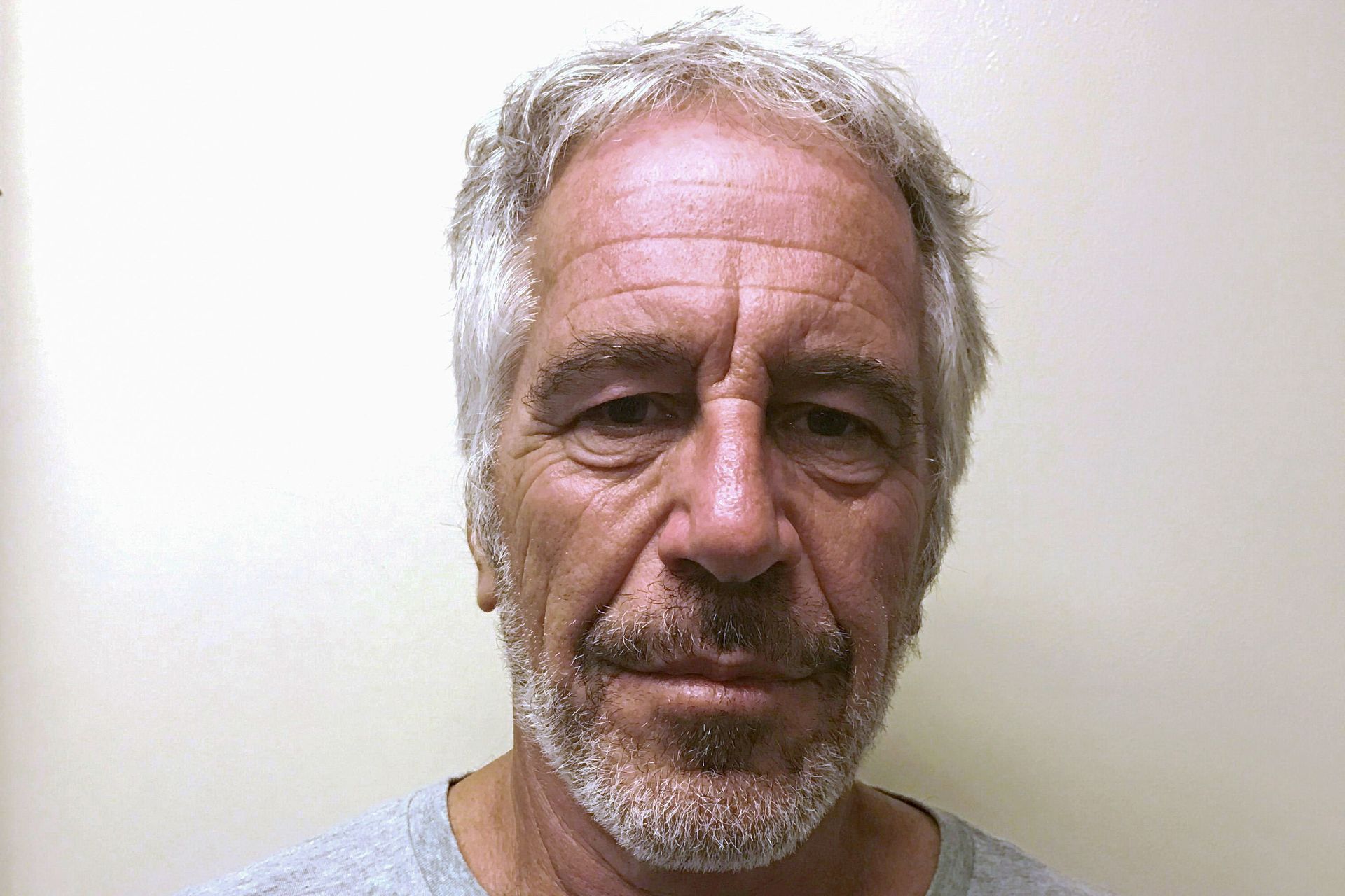 Prince Andrew’s Epstein Ties Allegedly Used as ‘Distraction’ to Keep Bill Clinton 'Out of the Frame’ Prince Andrew’s Epstein Ties Allegedly Used as ‘Distraction’ to Keep Bill Clinton 'Out of the Frame’ - Sputnik International, 1920, 16.06.2021