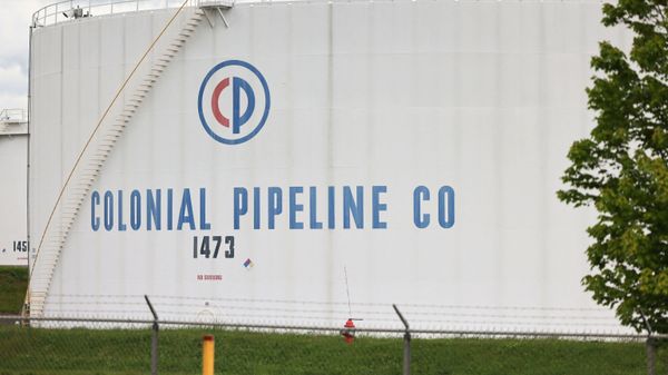 Fuel holding tanks are seen at Colonial Pipeline's Linden Junction Tank Farm on May 10, 2021 in Woodbridge, New Jersey. Alpharetta, Georgia-based Colonial Pipeline, which has the largest fuel pipeline, was forced to shut down its oil and gas pipeline system on Friday after a ransomware attack that has slowed down the transportation of oil in the eastern U.S. On Sunday, the federal government announced an emergency declaration that extends through June 8th and can be renewed. On Monday, the FBI confirmed that the cyberattack was carried out by DarkSide, a cybercrime gang believed to operate out of Russia.  - Sputnik International