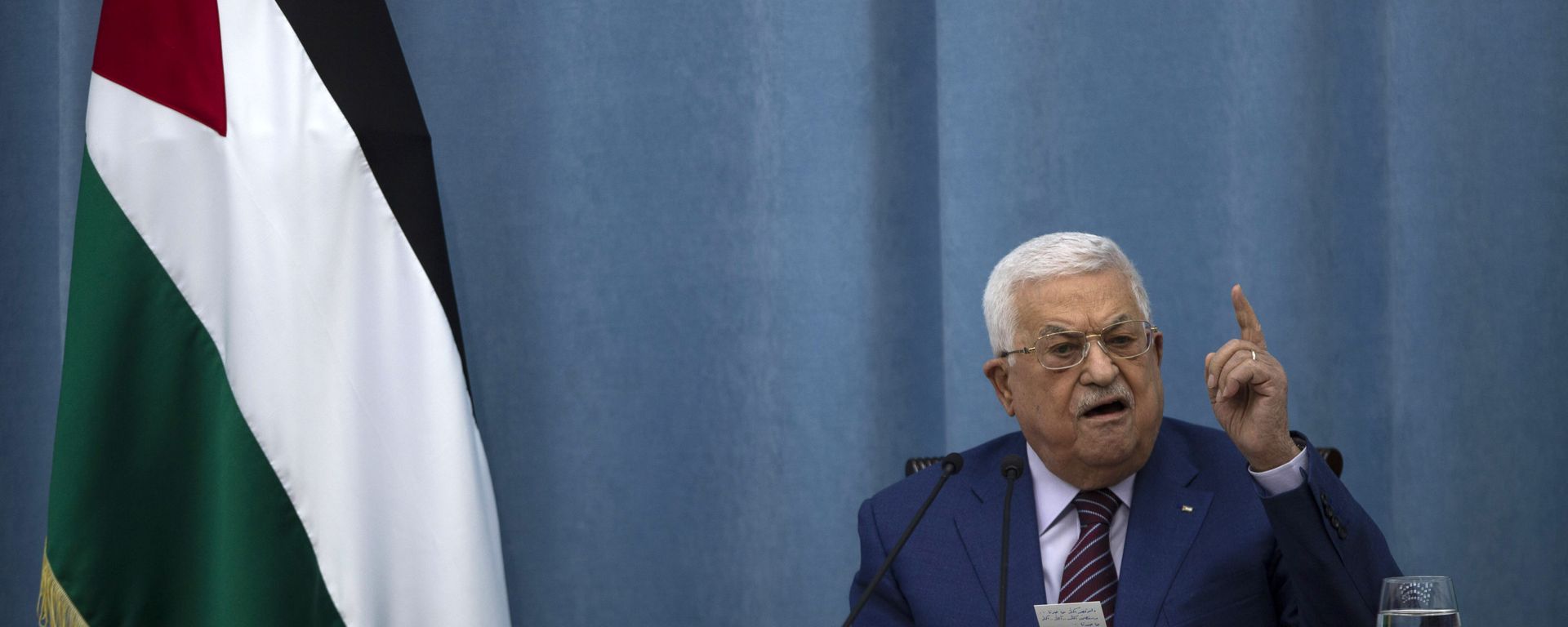 Palestinian President Mahmoud Abbas speaks a meeting of the PLO executive committee and a Fatah Central Committee at the Palestinian Authority headquarters, in the West Bank city of Ramallah, Wednesday, May 12, 2021. Palestinian President Mahmoud Abbas speaks a meeting of the PLO executive committee and a Fatah Central Committee at the Palestinian Authority headquarters, in the West Bank city of Ramallah, Wednesday, May 12, 2021. - Sputnik International, 1920, 29.08.2024