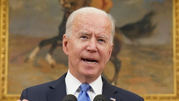 U.S. President Joe Biden delivers remarks on the Colonial Pipeline incident while facing reporters in the Roosevelt Room at the White House in Washington, U.S., May 13, 2021. REUTERS/Kevin Lamarque - Sputnik International