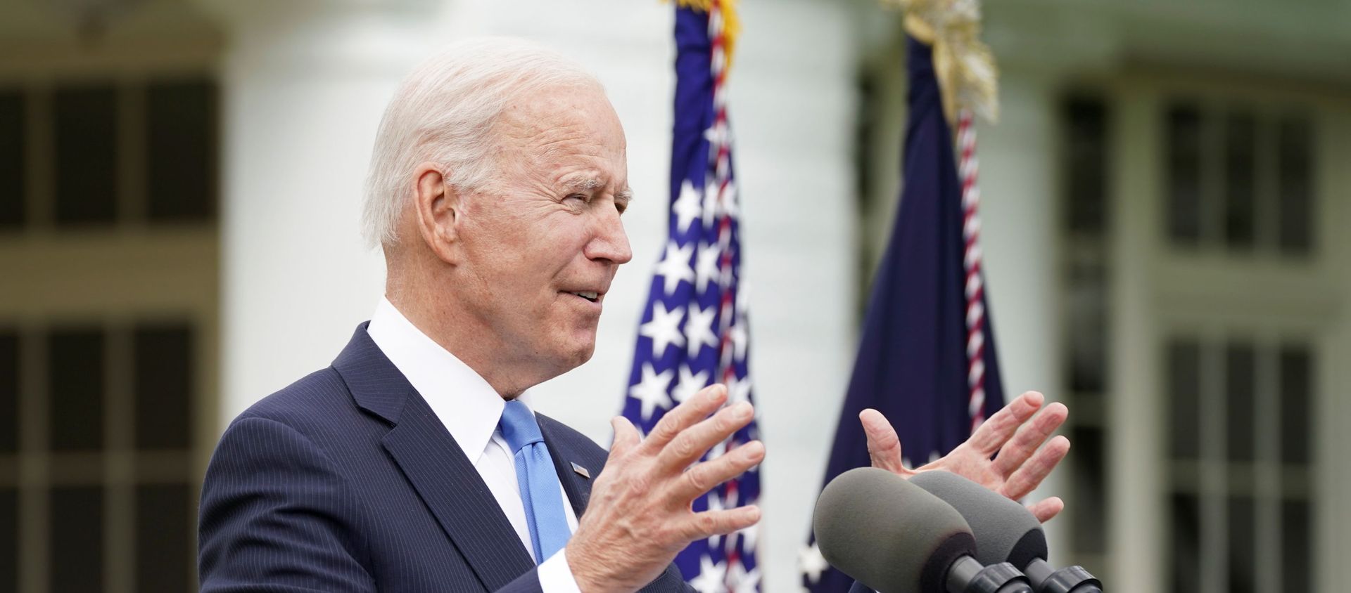 U.S. President Joe Biden speaks about the coronavirus disease (COVID-19) response and the vaccination program from the Rose Garden of the White House in Washington, U.S., May 13, 2021. - Sputnik International, 1920, 14.05.2021