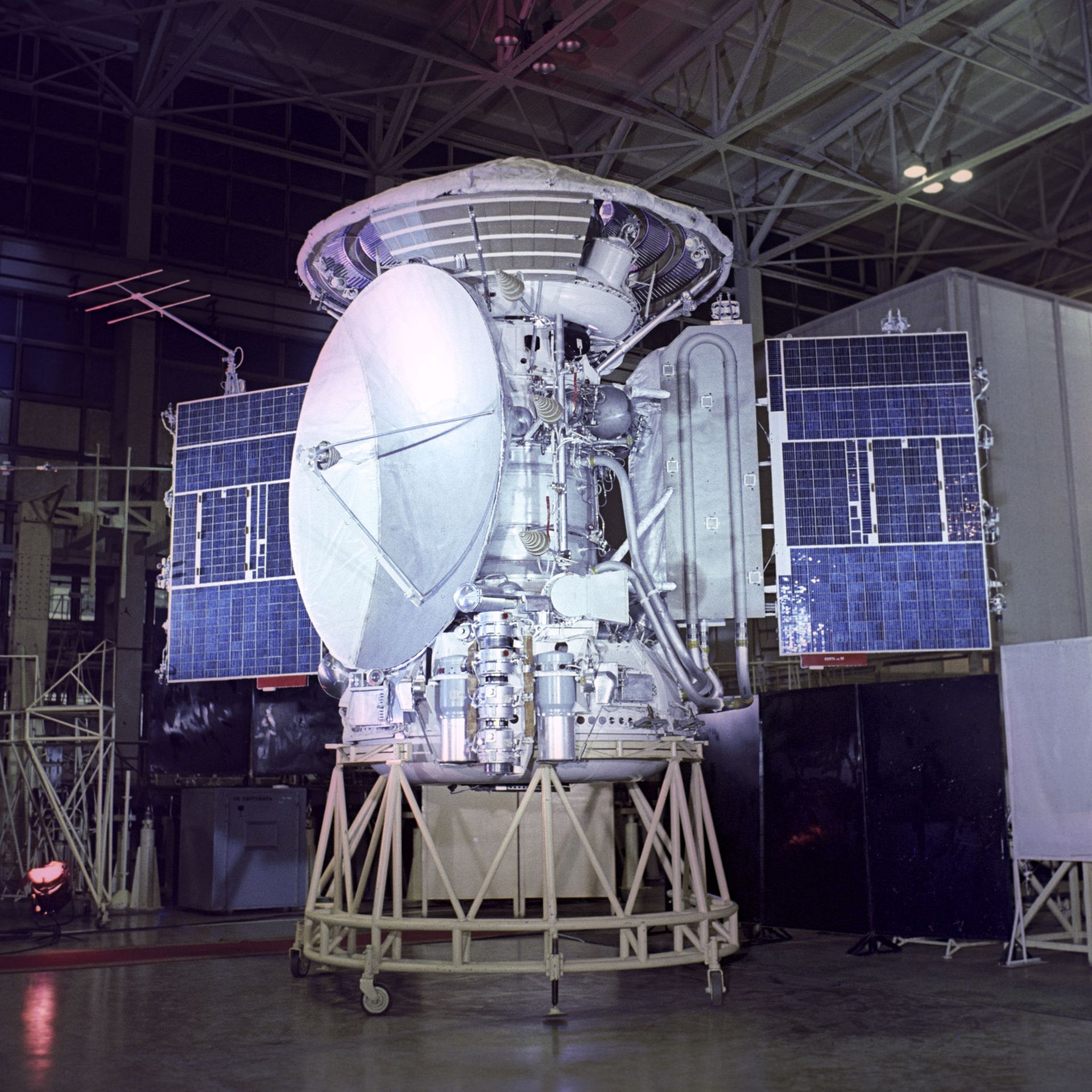 US Outlet ‘Forgets’ About Soviet Mars Landing in Story About China’s Tianwen-1 Probe US Outlet ‘Forgets’ About Soviet Mars Landing in Story About China’s Tianwen-1 Probe - Sputnik International, 1920, 15.05.2021