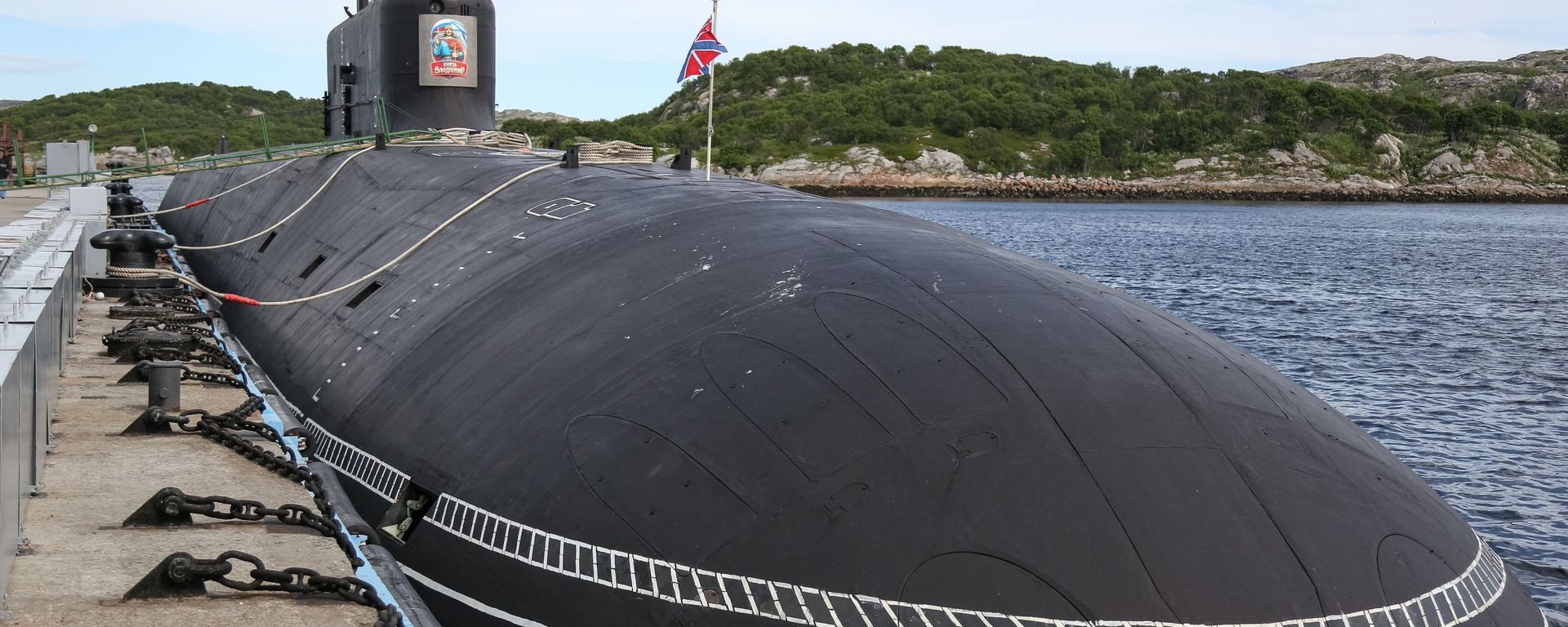 Project 955A - Borey-A strategic submarine Knyaz Vladimir after arriving at the main submarine base of the Northern Fleet in Gadzhievo. - Sputnik International, 1920, 17.05.2021