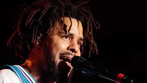 Jermaine Lamarr Cole, known as J Cole, performs at the Bonnaroo Music and Arts Festival on Friday, June 10, 2016, in Manchester Tenn. (Photo by Wade Payne/Invision/AP) - Sputnik International