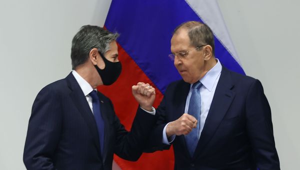 Russian Foreign Minister Sergey Lavrov meets US State Secretary Antony Blinken in Iceland's capital city of Reykjavic - Sputnik International