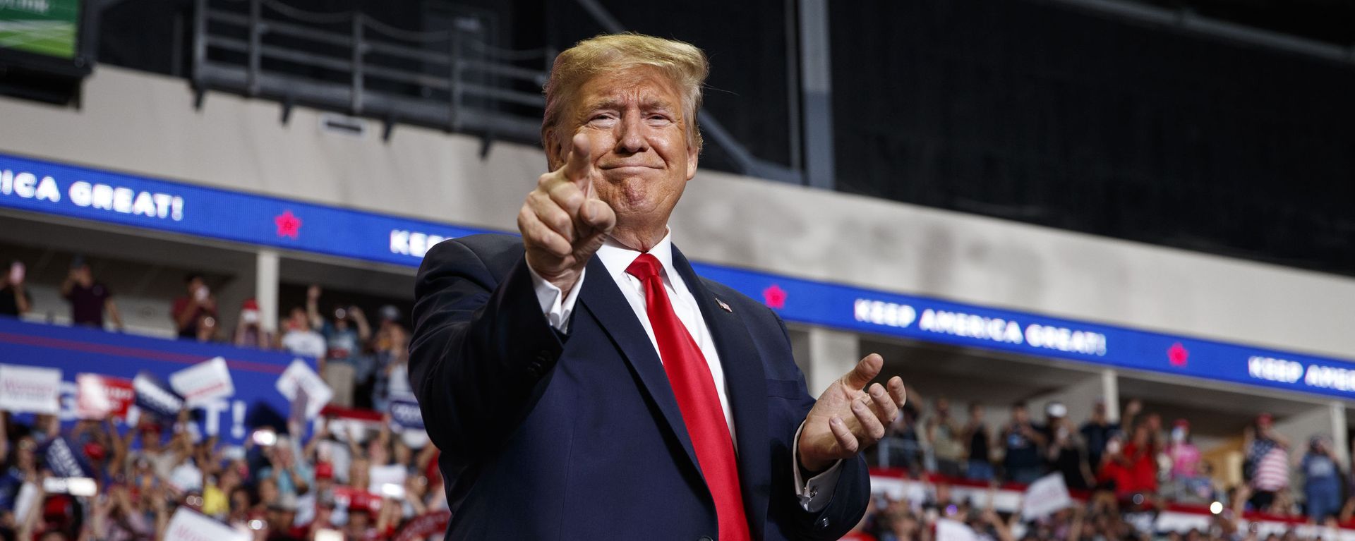 FILE - In this Sept. 16, 2019, file photo, Republican President Donald Trump arrives to speak at a campaign rally at the Santa Ana Star Center in Rio Rancho, N.M. Republican Party of New Mexico Steve Pearce told The Associated Press on Monday, Nov. 4, 2019, that state is preparing to formally endorse Trump for re-election. FILE - In this Sept. 16, 2019, file photo, Republican President Donald Trump arrives to speak at a campaign rally at the Santa Ana Star Center in Rio Rancho, N.M. Republican Party of New Mexico Steve Pearce told The Associated Press on Monday, Nov. 4, 2019, that state is preparing to formally endorse Trump for re-election. - Sputnik International, 1920, 19.08.2021