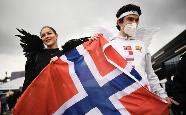 Fans with the Norwegian flag outside the Ahoy Rotterdam arena. - Sputnik International