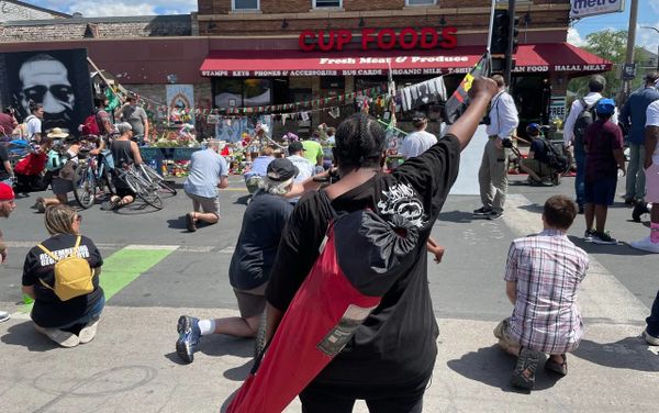 People gathered in Minneapolis to commemorate George Floyd - Sputnik International
