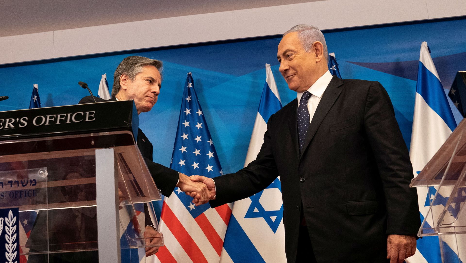 Israeli Prime Minister Benjamin Netanyahu and US Secretary of State Antony Blinken shake hands after a joint statement and meeting at the Prime Minister's office, in Jerusalem May 25, 2021 Israeli Prime Minister Benjamin Netanyahu and US Secretary of State Antony Blinken shake hands after a joint statement and meeting at the Prime Minister's office, in Jerusalem May 25, 2021 - Sputnik International, 1920, 26.05.2021