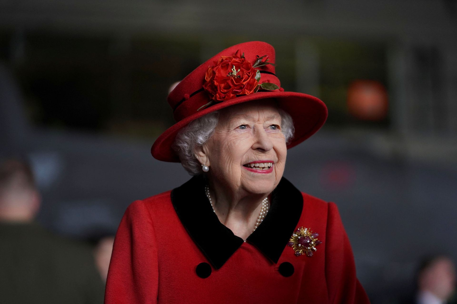 Britain's Queen Elizabeth visits HMS Queen Elizabeth ahead of the ship's maiden deployment at HM Naval Base in Portsmouth, Britain May 22, 2021. - Sputnik International, 1920, 07.09.2021