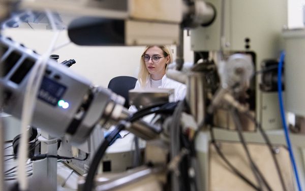 Kristina Gudz in the lab Kristina Gudz in the lab - Sputnik International