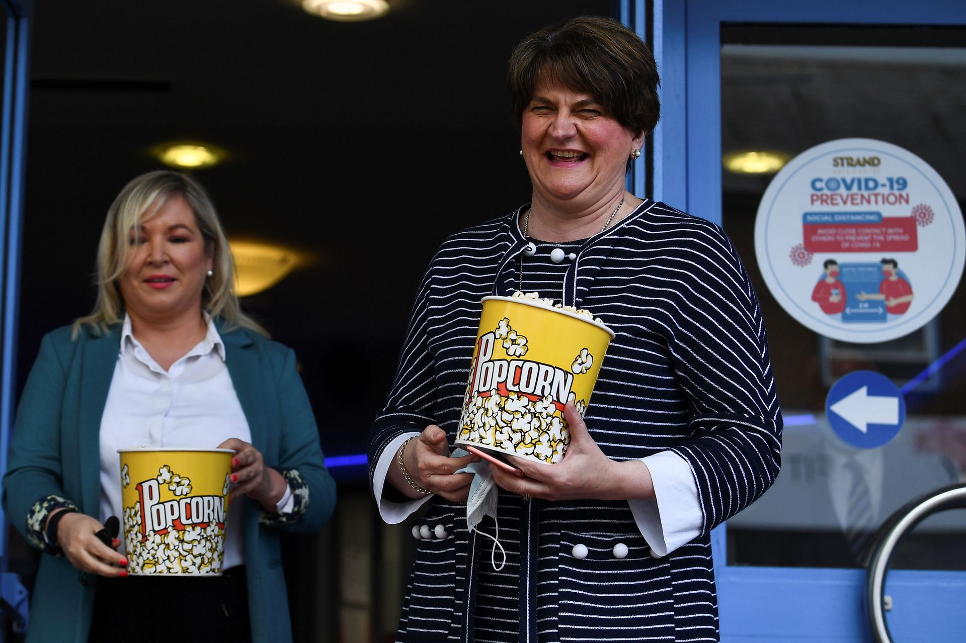 DUP Reluctantly Returns to Power-Sharing With Sinn Fein After Irish Language Deal Brokered - Sputnik International, 1920, 17.06.2021