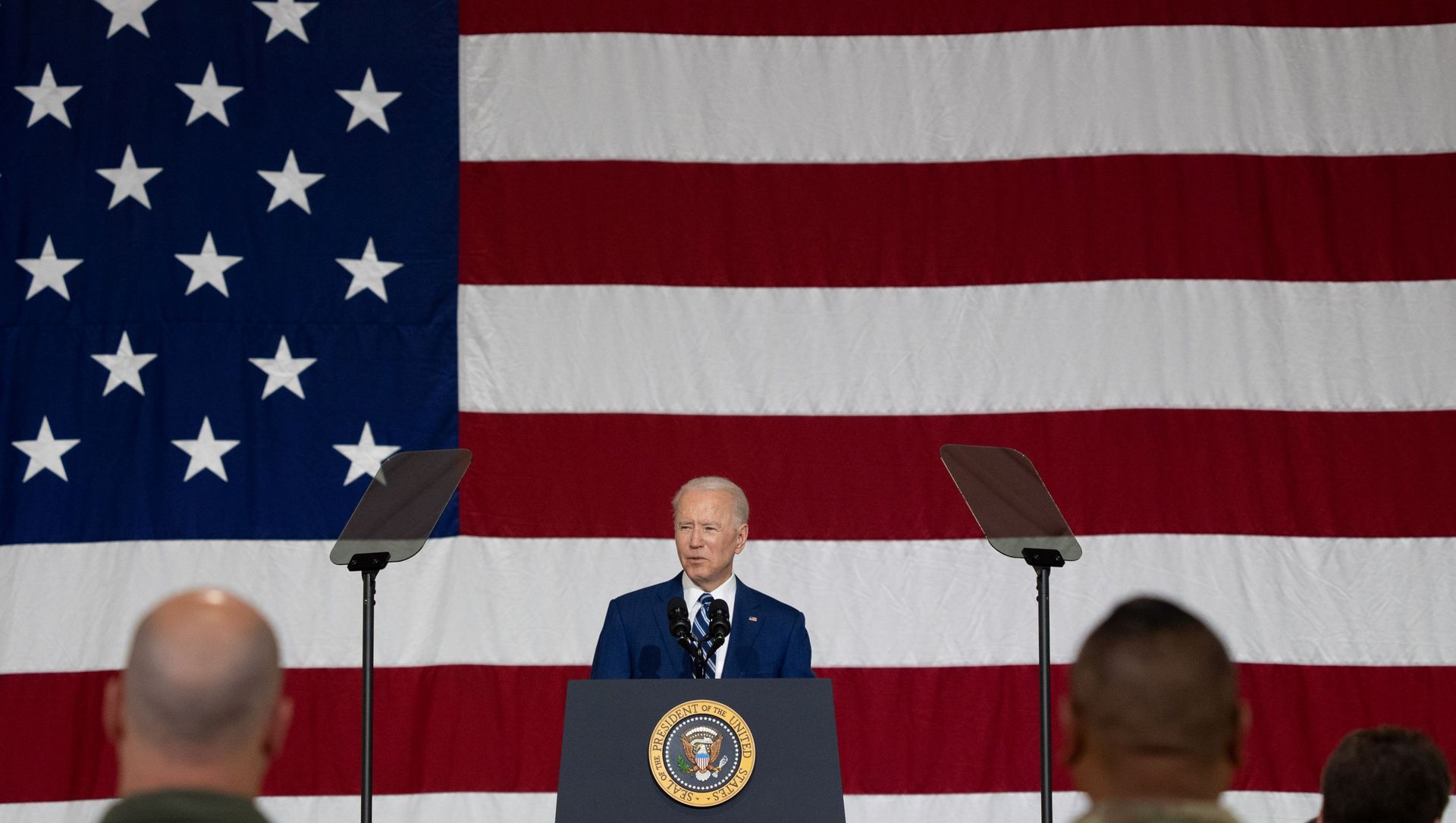 U.S. President Joe Biden delivers remarks at Joint Base Langley-Eustis in Hampton, Virginia, U.S. May 28, 2021. U.S. President Joe Biden delivers remarks at Joint Base Langley-Eustis in Hampton, Virginia, U.S. May 28, 2021. - Sputnik International, 1920, 29.05.2021
