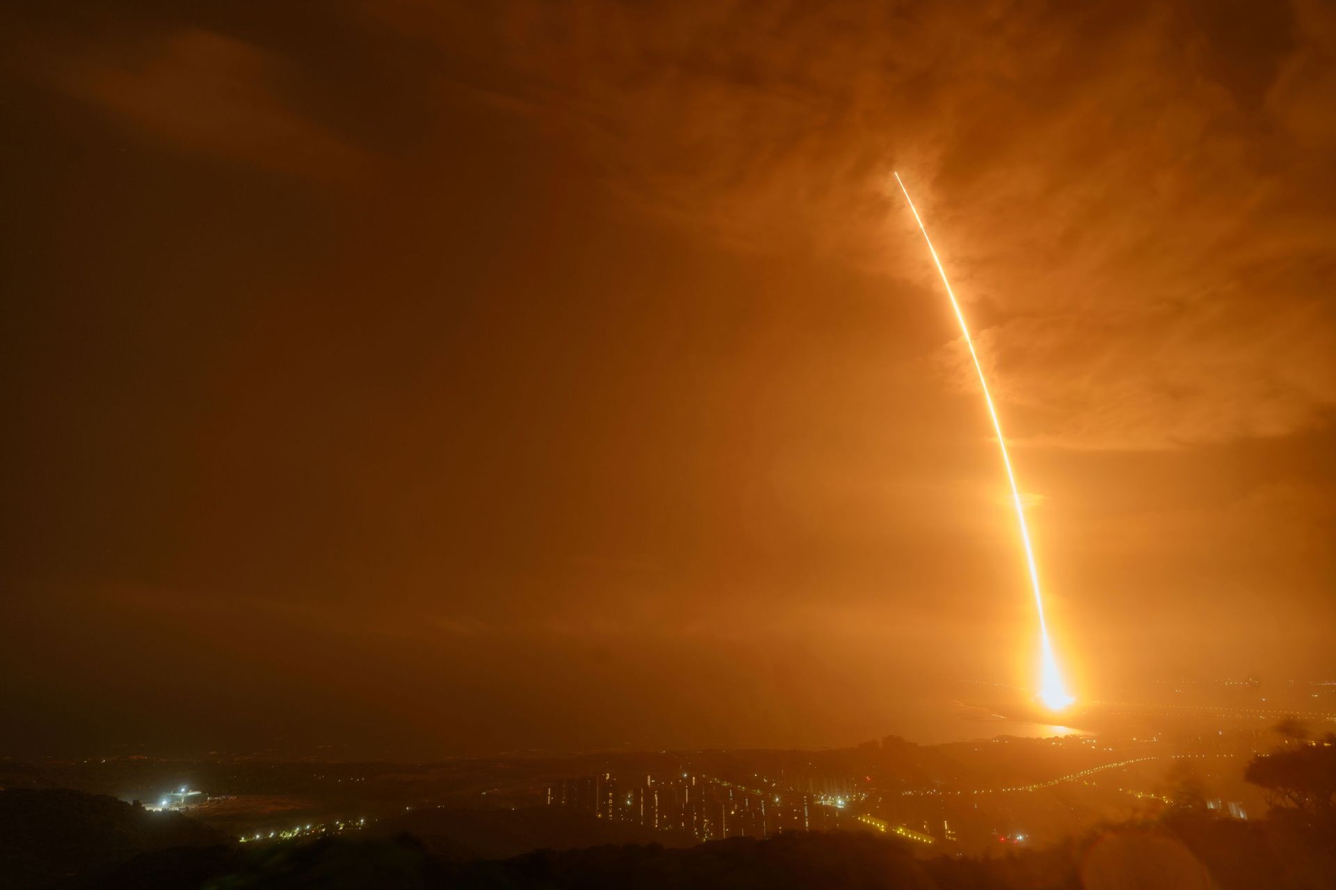 China's Cargo Spacecraft Tianzhou-2 Successfully Enters Orbit - Sputnik International, 1920, 29.05.2021