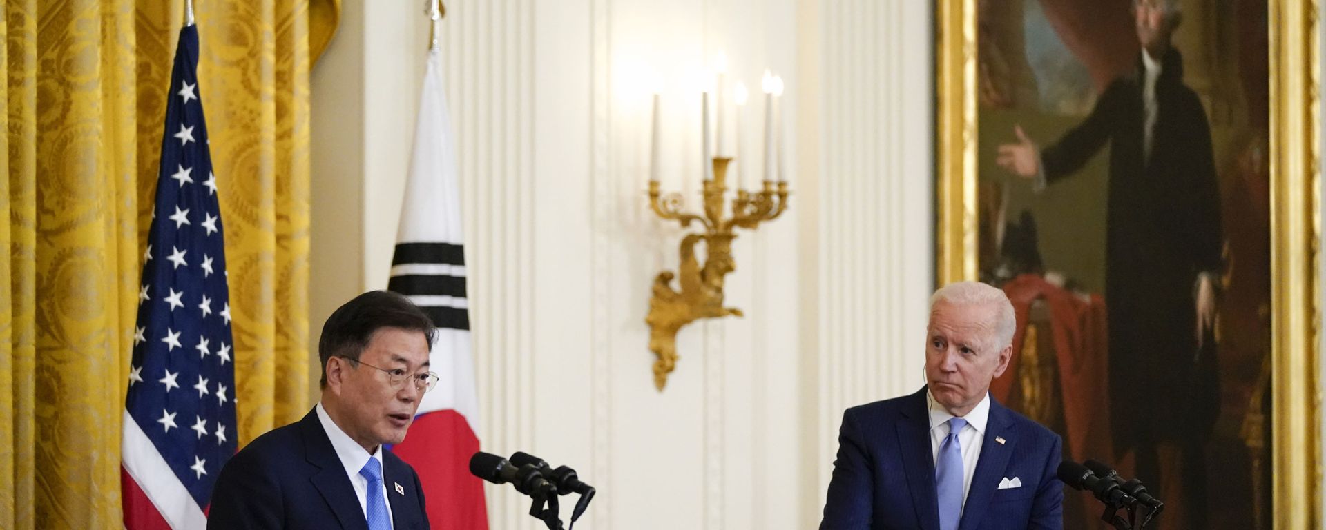 In this May 21, 2021, file photo, President Joe Biden listens as South Korean President Moon Jae-in speaks during a joint news conference in the East Room of the White House, in Washington. - Sputnik International, 1920, 18.07.2023