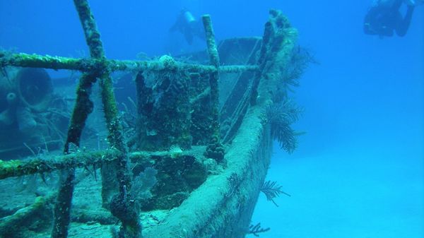 Underwater - Sputnik International