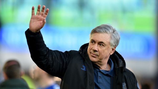 Soccer Football - Premier League - Everton v Wolverhampton Wanderers - Goodison Park, Liverpool, Britain - May 19, 2021 Everton manager Carlo Ancelotti waves to fans during a lap of appreciation after the match Soccer Football - Premier League - Everton v Wolverhampton Wanderers - Goodison Park, Liverpool, Britain - May 19, 2021 Everton manager Carlo Ancelotti waves to fans during a lap of appreciation after the match - Sputnik International
