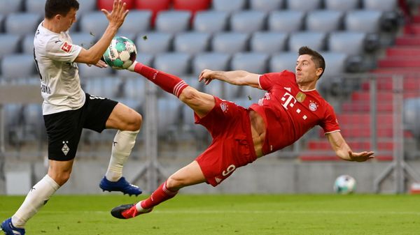 Soccer Football - Bundesliga - Bayern Munich v Borussia Moenchengladbach - Allianz Arena, Munich, Germany - May 8, 2021 Bayern Munich's Robert Lewandowski scores their third goal Pool via REUTERS/Christof Stache DFL regulations prohibit any use of photographs as image sequences and/or quasi-video - Sputnik International