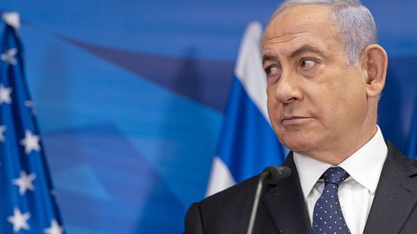 Israeli Prime Minister Benjamin Netanyahu listens to US Secretary of State Antony Blinken (unseen) during a joint press conference in Jerusalem on May 25, 2021, days after an Egypt-brokered truce halted fighting between the Jewish state and the Gaza Strip's rulers Hamas.  - Sputnik International