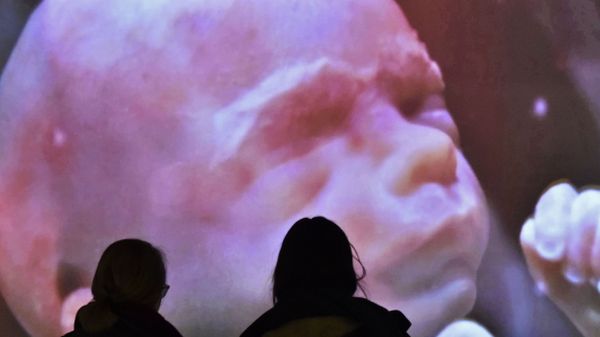 Two women watching a video installation showing a human embryo at the new exhibition wonders of nature at the Gasometer in Oberhausen, Germany, Saturday, March 12, 2016 - Sputnik International