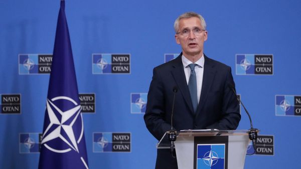 Stoltenberg: NATO Does Not See China as Adversary, Will Include Beijing in New Strategy - Sputnik International