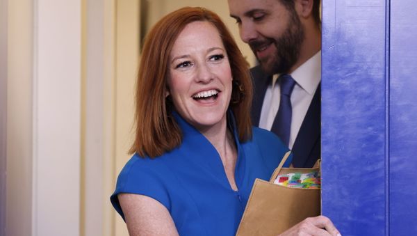 Press Secretary Jen Psaki enters the press briefing at the White House in Washington, D.C., U.S., June 4, 2021 - Sputnik International
