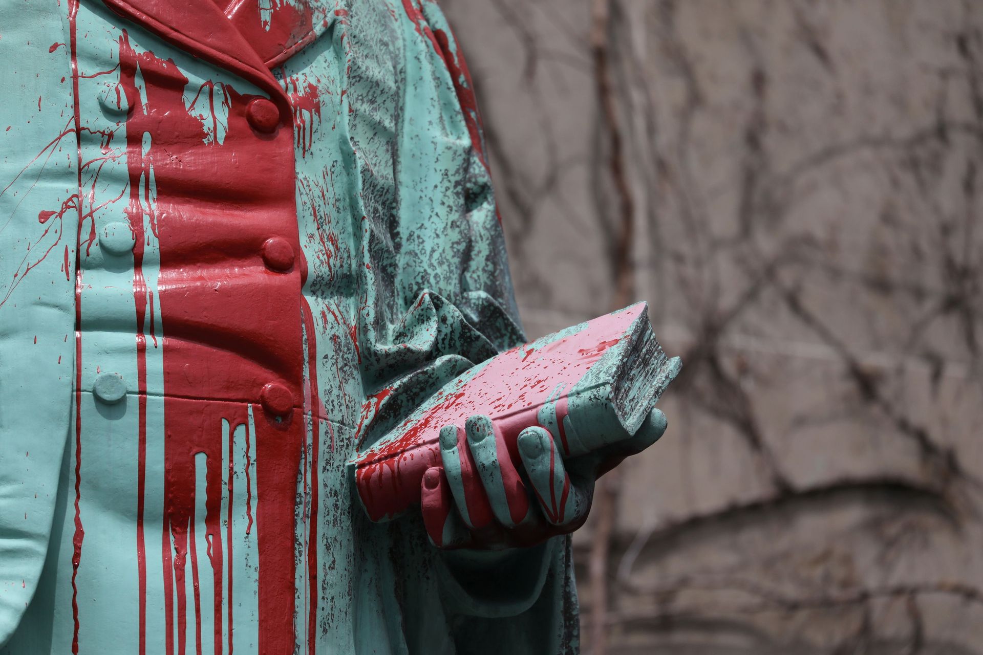 Video: Statue of Egerton Ryerson Toppled in Toronto After Discovery of Indigenous Child Remains - Sputnik International, 1920, 07.06.2021