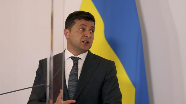 President of Ukraine Volodymyr Zelensky addresses the media at a joint press conference with Austrian Chancellor Sebastian Kurz after their meeting at the federal chancellery in Vienna, Austria, Tuesday, Sept. 15, 2020. - Sputnik International