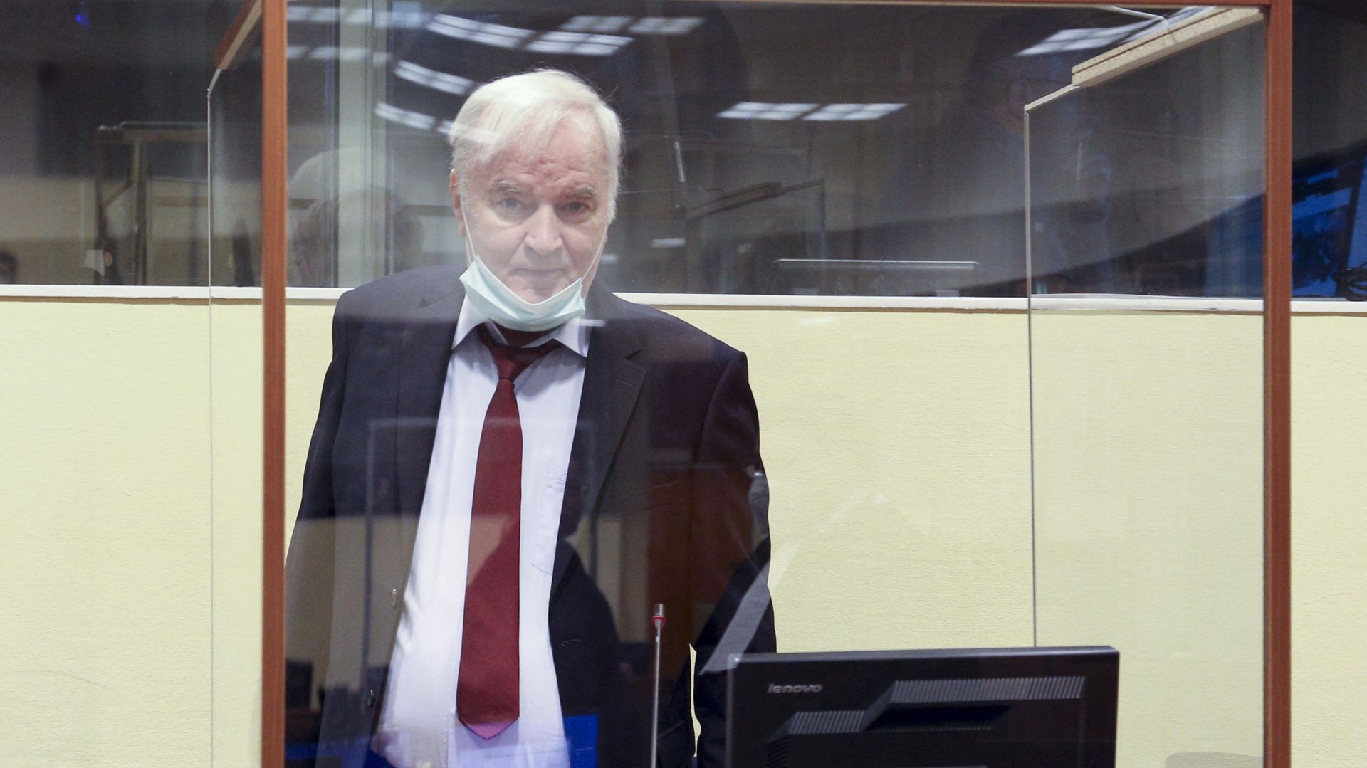 Bosnian Serb ex-general Ratko Mladic, who has been sentenced to life imprisonment, pictured at the international UN tribunal in The Hague where he is appealing his conviction, on August 25, 2020. Bosnian Serb ex-general Ratko Mladic, who has been sentenced to life imprisonment, pictured at the international UN tribunal in The Hague where he is appealing his conviction, on August 25, 2020. - Sputnik International, 1920, 08.06.2021