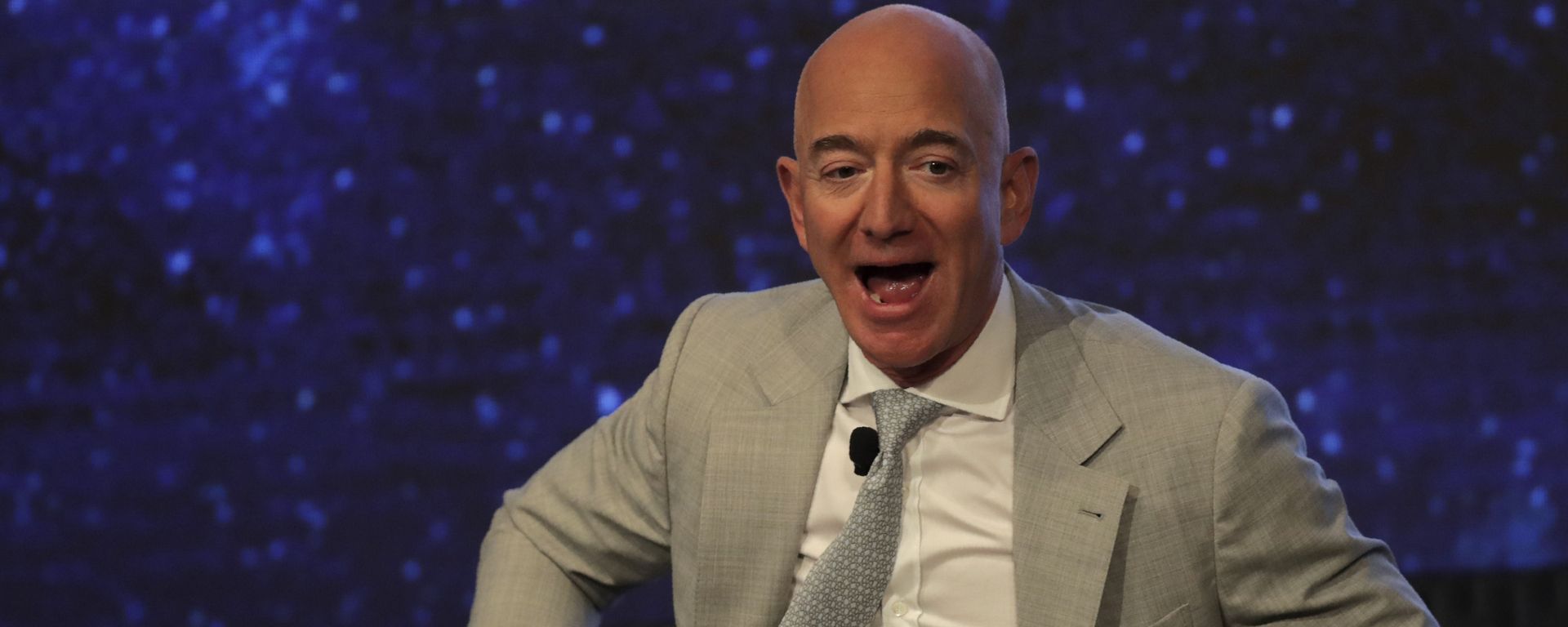 Amazon founder Jeff Bezos during the JFK Space Summit at the John F. Kennedy Presidential Library in Boston, Wednesday, June 19, 2019 Amazon founder Jeff Bezos during the JFK Space Summit at the John F. Kennedy Presidential Library in Boston, Wednesday, June 19, 2019 - Sputnik International, 1920, 11.02.2022