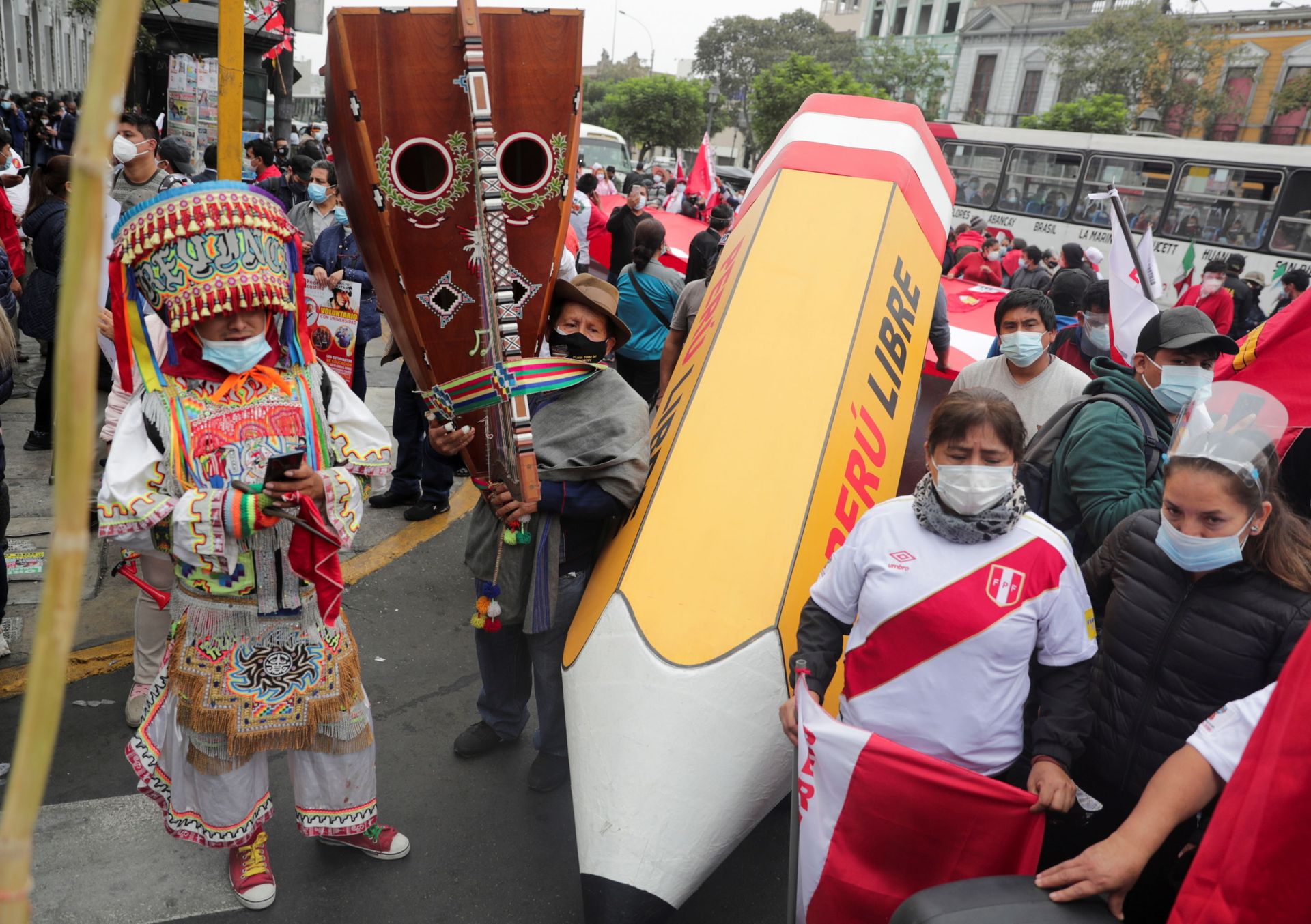 Socialist Castillo Calls on Peru’s Electoral Office to ‘Protect the Vote’ as Fujimori Alleges Fraud - Sputnik International, 1920, 08.06.2021