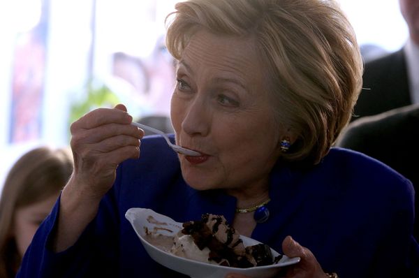 Ice Cream Mood: Politicians and Celebrities Eating One of the Most Popular Desserts Ever Ice Cream Mood: Politicians and Celebrities Eating One of the Most Popular Desserts Ever - Sputnik International