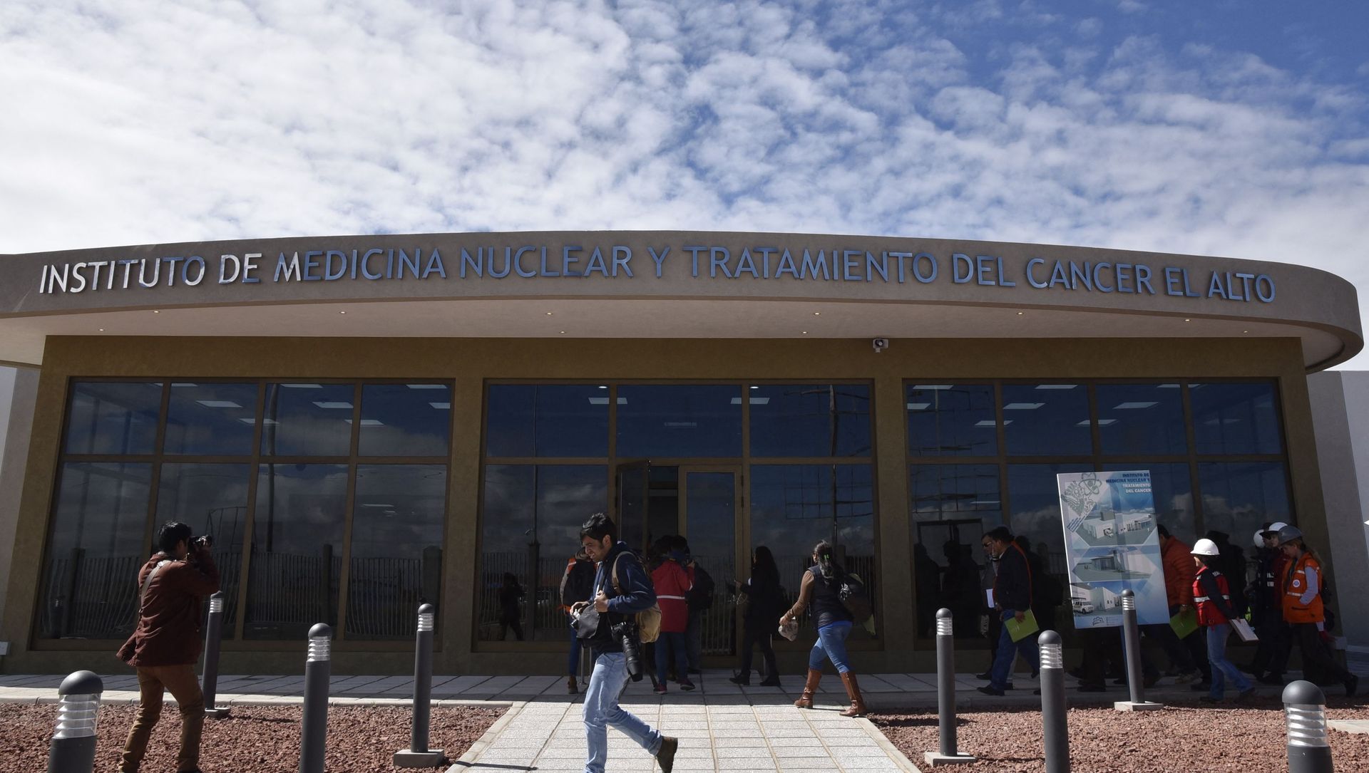 View of the entrance to the Institute of Nuclear Medicine and Cancer Treatment -part of the Investigation Centre of Nuclear Medicine complex, still under construction- in El Alto, Bolivia, on 10 March 2020. - Russian company Rosatom is building the first nuclear research centre for medical and agricultural purposes in the Bolivian city of El Alto, at a cost of 351 million dollars. View of the entrance to the Institute of Nuclear Medicine and Cancer Treatment -part of the Investigation Centre of Nuclear Medicine complex, still under construction- in El Alto, Bolivia, on 10 March 2020. - Russian company Rosatom is building the first nuclear research centre for medical and agricultural purposes in the Bolivian city of El Alto, at a cost of 351 million dollars. - Sputnik International, 1920, 17.06.2021