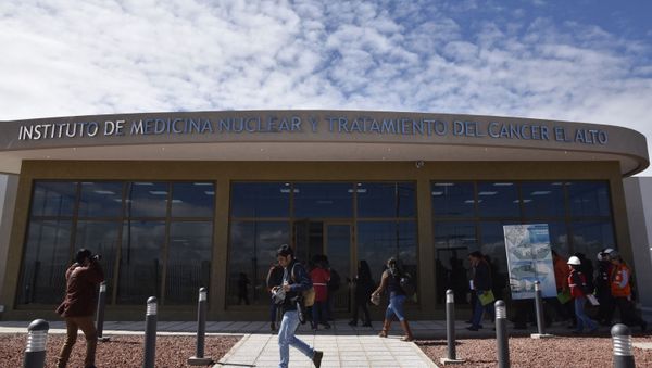 View of the entrance to the Institute of Nuclear Medicine and Cancer Treatment -part of the Investigation Centre of Nuclear Medicine complex, still under construction- in El Alto, Bolivia, on 10 March 2020. - Russian company Rosatom is building the first nuclear research centre for medical and agricultural purposes in the Bolivian city of El Alto, at a cost of 351 million dollars. - Sputnik International
