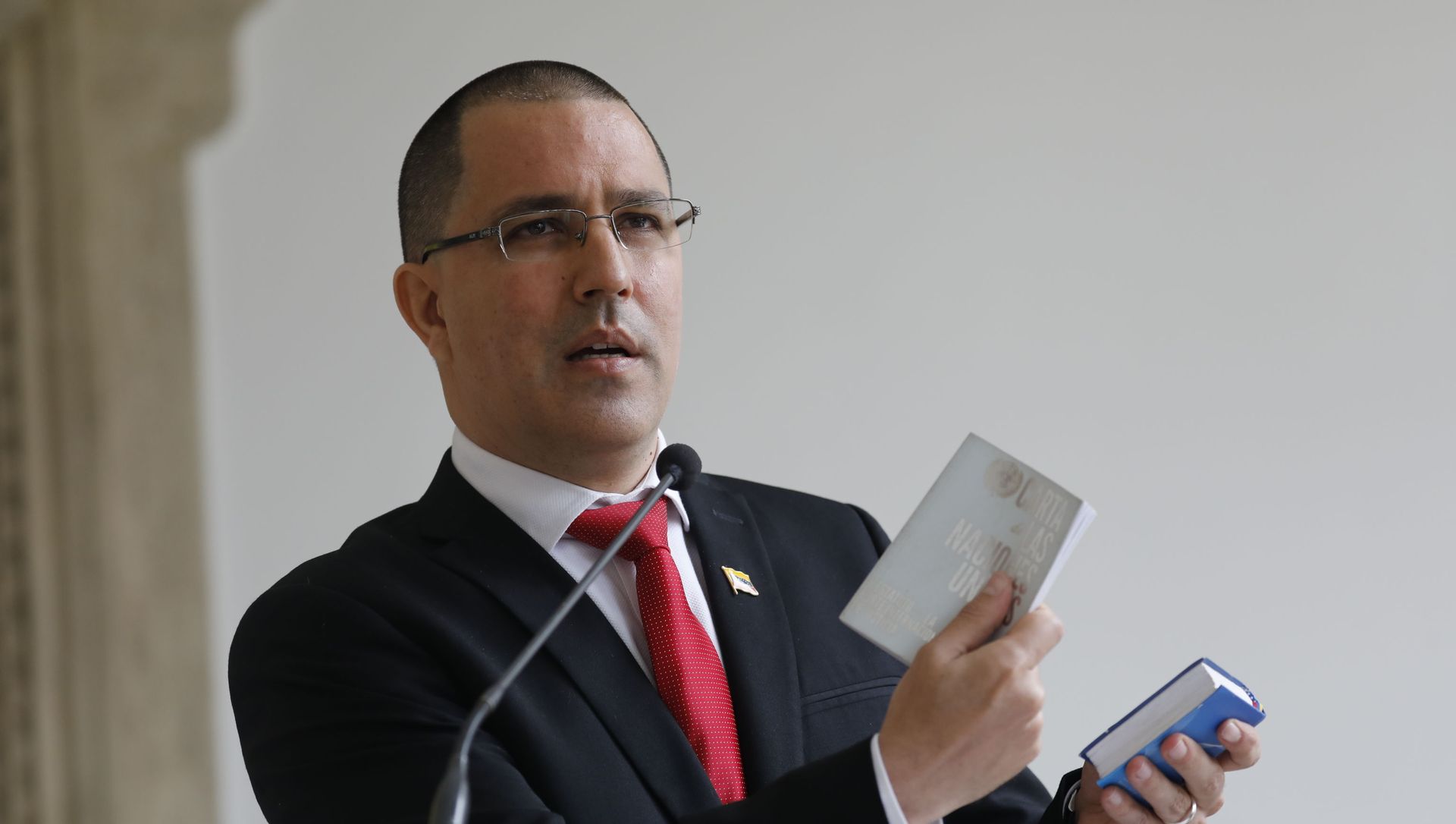 Venezuelan Foreign Minister Jorge Arreaza gives a news conference at his office moments after he met with European Union Ambassador to Venezuela Isabel Brilhante Pedrosa to give her a letter of persona non grata, and giving her 72 hours to leave the country, in Caracas, Venezuela, Wednesday, Feb. 24, 2021. Venezuelan Foreign Minister Jorge Arreaza gives a news conference at his office moments after he met with European Union Ambassador to Venezuela Isabel Brilhante Pedrosa to give her a letter of persona non grata, and giving her 72 hours to leave the country, in Caracas, Venezuela, Wednesday, Feb. 24, 2021. - Sputnik International, 1920, 22.06.2021