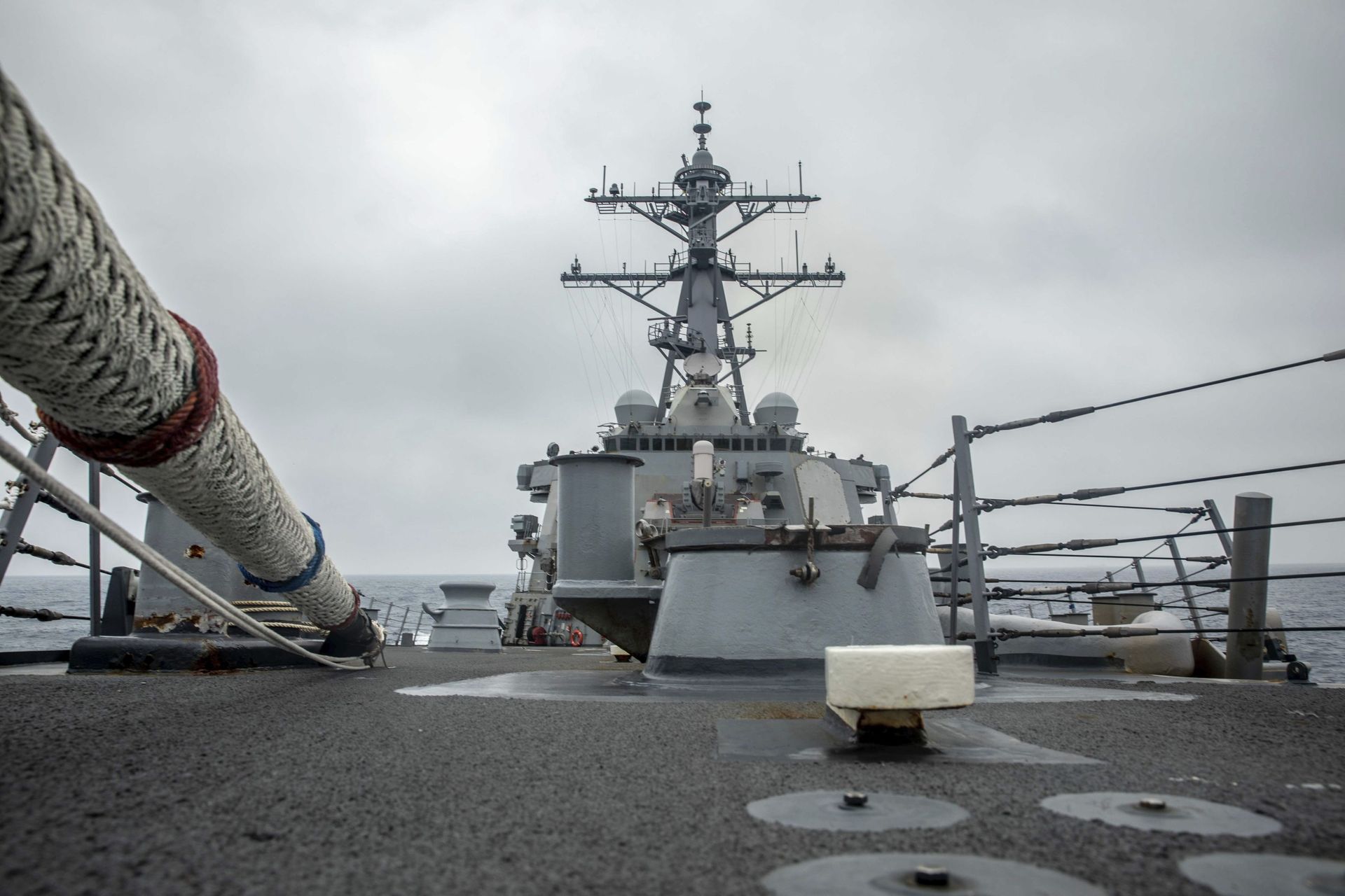 In this photo released by the U.S. Navy, the U.S. Arleigh Burke-class guided-missile destroyer USS Curtis Wilbur (DDG 54) conducts routine operations in the Taiwan Strait, May 18, 2021. - Sputnik International, 1920, 07.09.2021
