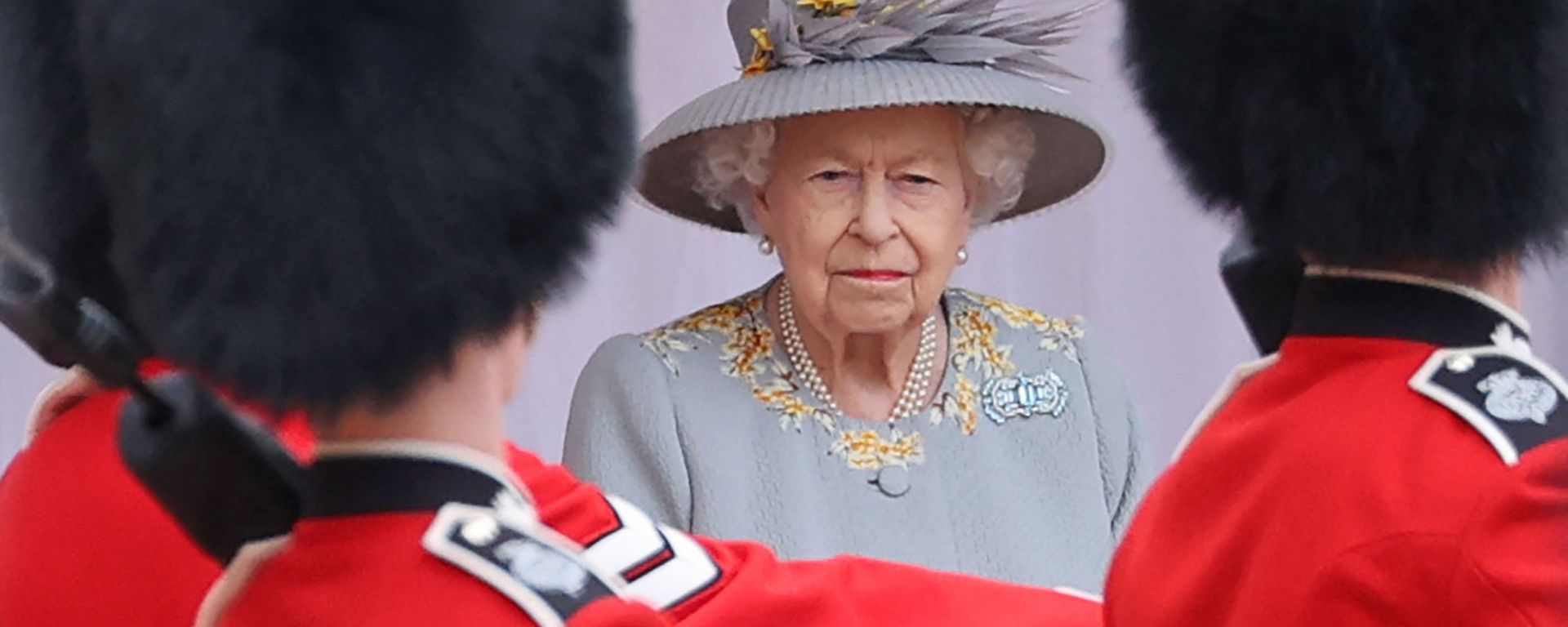 Britain's Queen Elizabeth II watches a military ceremony to mark her official birthday at Windsor Castle on June 12, 2021 in Windsor. Britain's Queen Elizabeth II watches a military ceremony to mark her official birthday at Windsor Castle on June 12, 2021 in Windsor. - Sputnik International, 1920, 13.06.2021