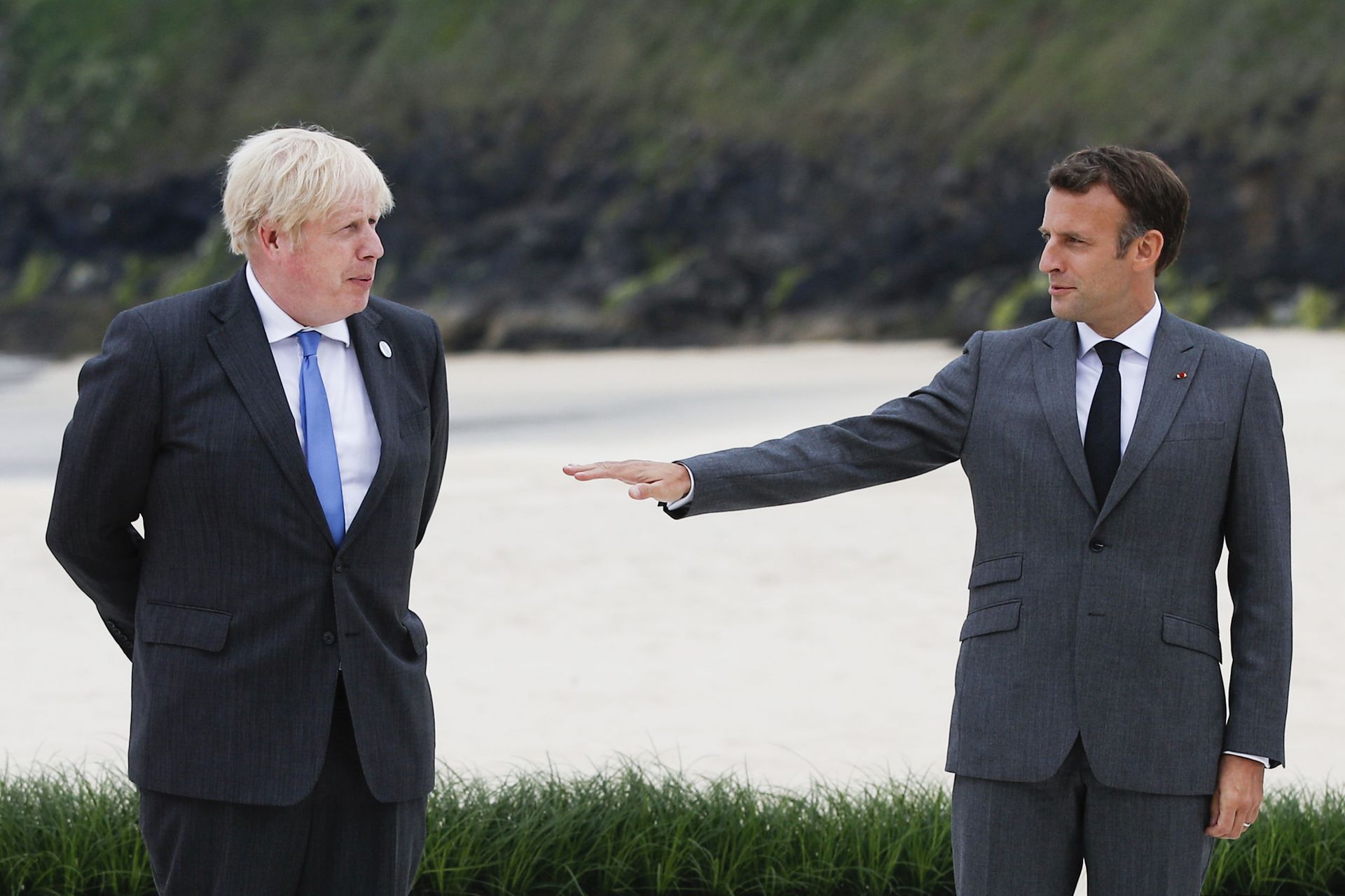 Sausage Wars: Johnson 'Infuriated' After Macron Suggests Northern Ireland is Not Part of UK - Sputnik International, 1920, 13.06.2021
