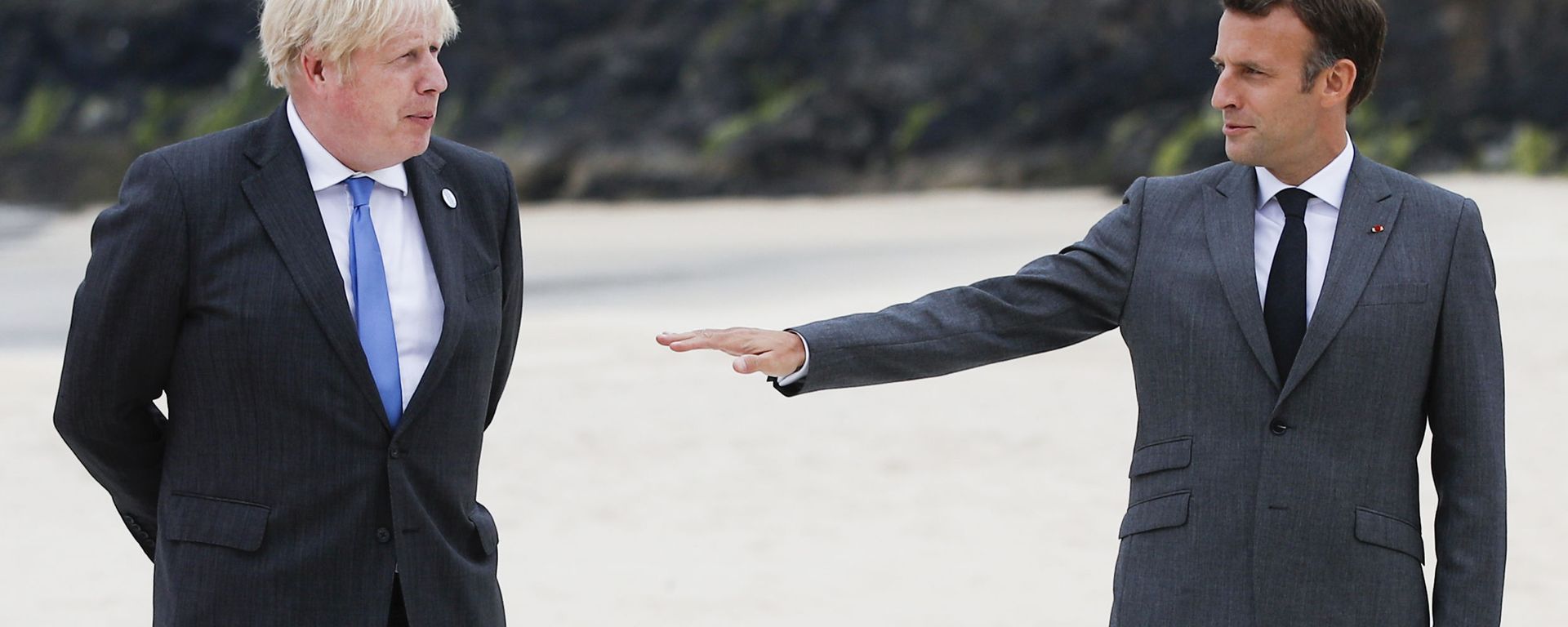 British Prime Minister Boris Johnson, left, speaks with French President Emmanuel Macron during arrivals for the G7 meeting at the Carbis Bay Hotel in Carbis Bay, St. Ives, Cornwall, England British Prime Minister Boris Johnson, left, speaks with French President Emmanuel Macron during arrivals for the G7 meeting at the Carbis Bay Hotel in Carbis Bay, St. Ives, Cornwall, England - Sputnik International, 1920, 03.11.2021