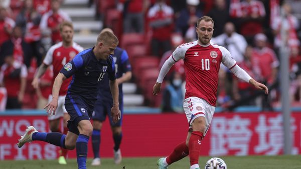 Christian Eriksen in action against Finland before he collapsed - Sputnik International
