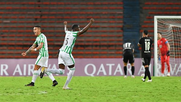 Yerson Mosquera celebrates as Colombia's Atletico Nacional defeat Libertad from Paraguay in April 2021 - Sputnik International